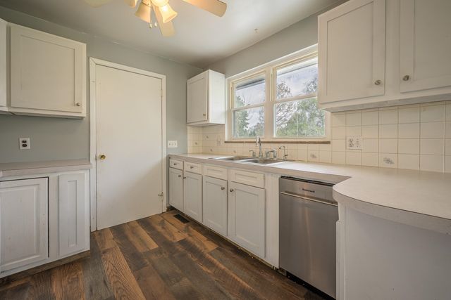 810 W Martin Street, Gladwin, MI 48624