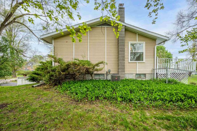 810 W Martin Street, Gladwin, MI 48624