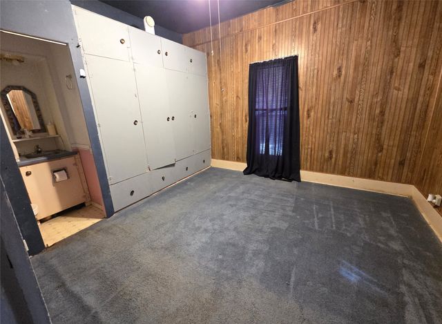 403 N I Street, Indianola, IA 50125
