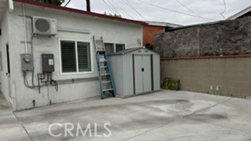 6121 Miles Avenue 2, Huntington Park, CA 90255