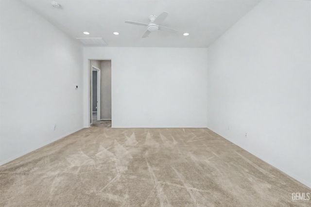 9803 Petersburg Place, Bakersfield, CA 93306