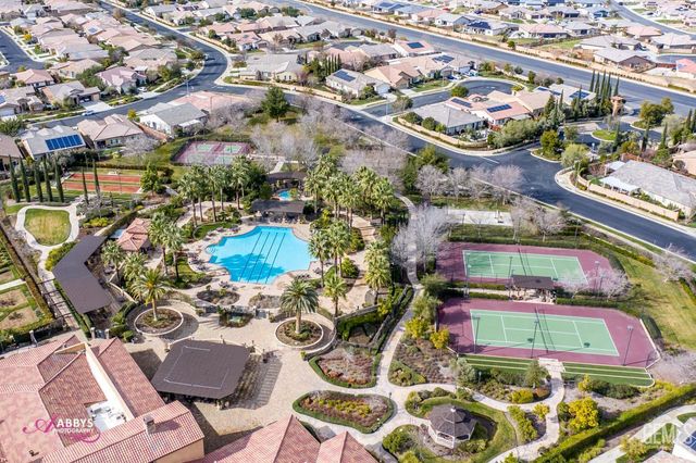 9803 Petersburg Place, Bakersfield, CA 93306