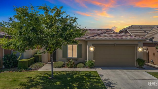 9803 Petersburg Place, Bakersfield, CA 93306