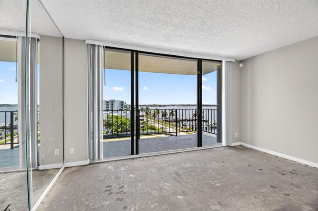 3800 WASHINGTON Road 708, West Palm Beach, FL 33405