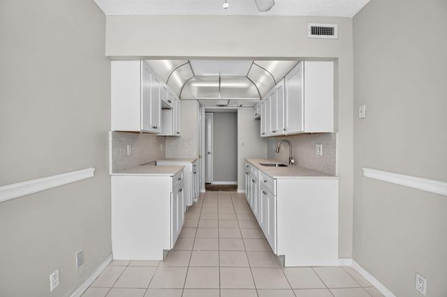 3800 WASHINGTON Road 708, West Palm Beach, FL 33405