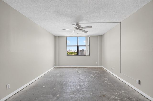 3800 WASHINGTON Road 708, West Palm Beach, FL 33405