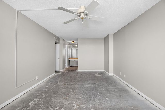 3800 WASHINGTON Road 708, West Palm Beach, FL 33405