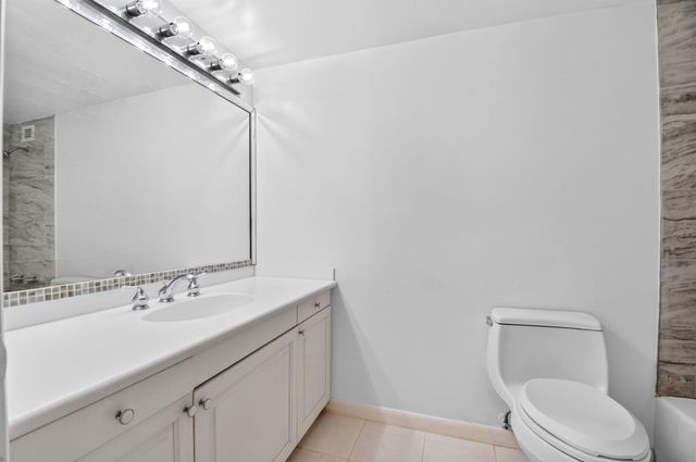 3800 WASHINGTON Road 708, West Palm Beach, FL 33405