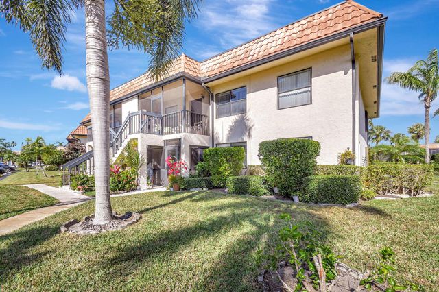 7166 Golf Colony Court 203, Lake Worth, FL 33467