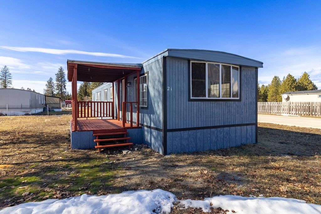 40414 N Newport Hwy, Chattaroy, WA 99009