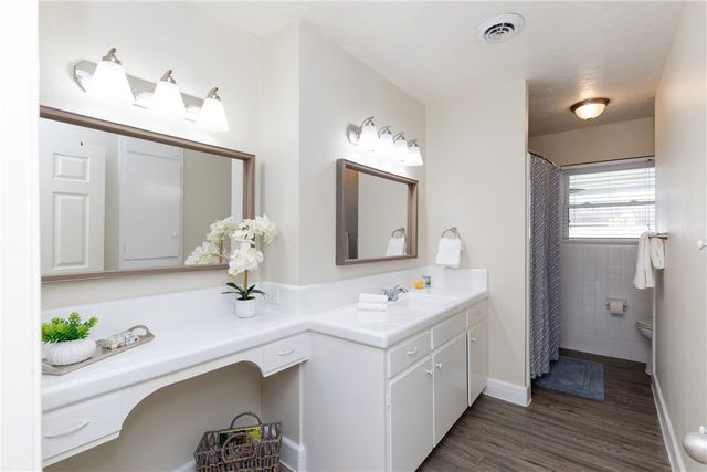 726 Meadowbrook Dr, Corpus Christi, TX 78412