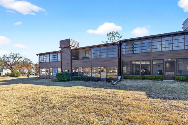 550 FAIRWAYS DRIVE A, Ocala, FL 34472