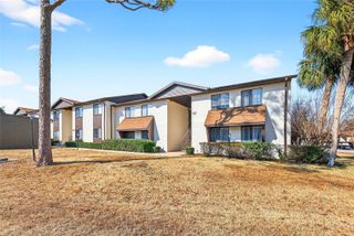 550 FAIRWAYS DRIVE A, Ocala, FL 34472