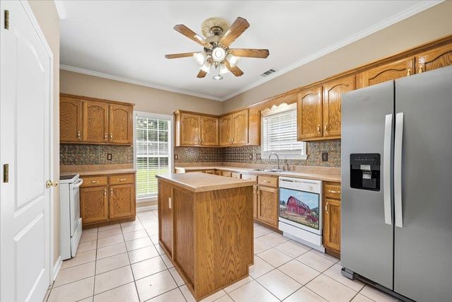 6872 WARD RD, Millington, TN 38053