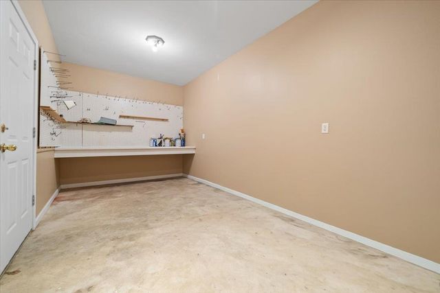 6872 WARD RD, Millington, TN 38053