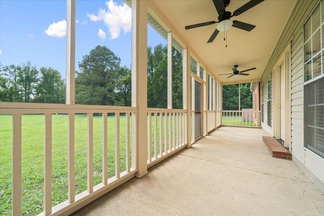 6872 WARD RD, Millington, TN 38053