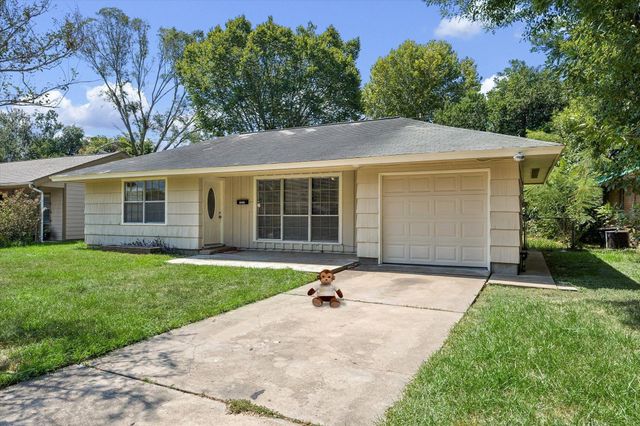 10214 Torrington Lane, Houston, TX 77075