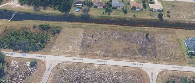 1242 Fontana ST E, Lehigh Acres, FL 33974