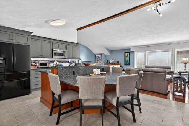 49 Birkdale Road, Bedford, NH 03110