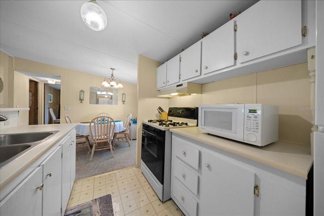14716 SE 90TH TERRACE, Summerfield, FL 34491