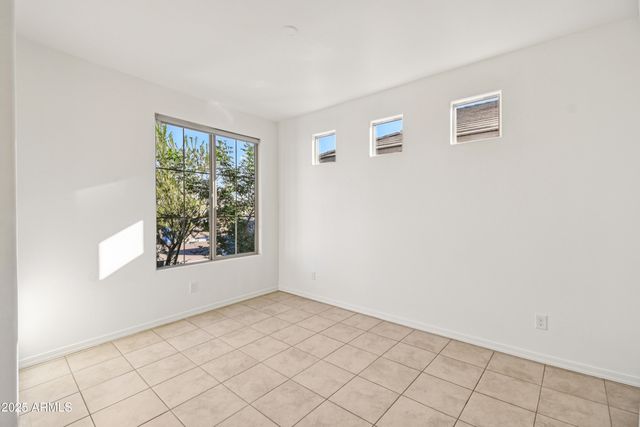 6921 W GWEN Street, Laveen, AZ 85339