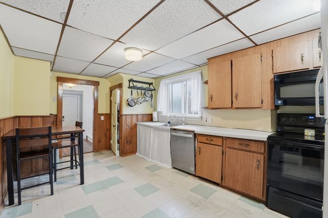 48 Sherman St, Brockton, MA 02302