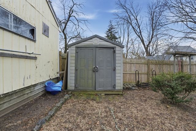 48 Sherman St, Brockton, MA 02302