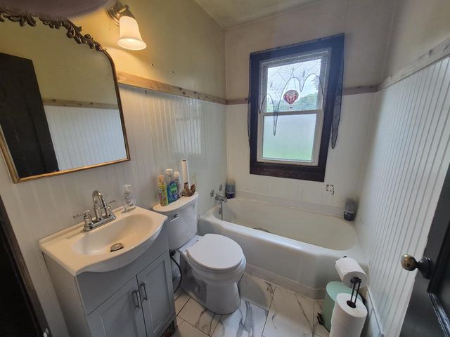 1121 Putnam Avenue, Janesville, WI 53546