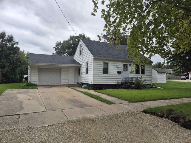 1121 Putnam Avenue, Janesville, WI 53546