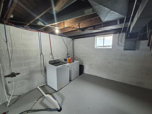 1121 Putnam Avenue, Janesville, WI 53546