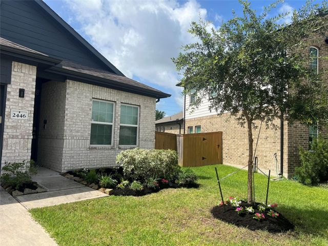 2446 Palisade Crest Drive, Rosharon, TX 77583