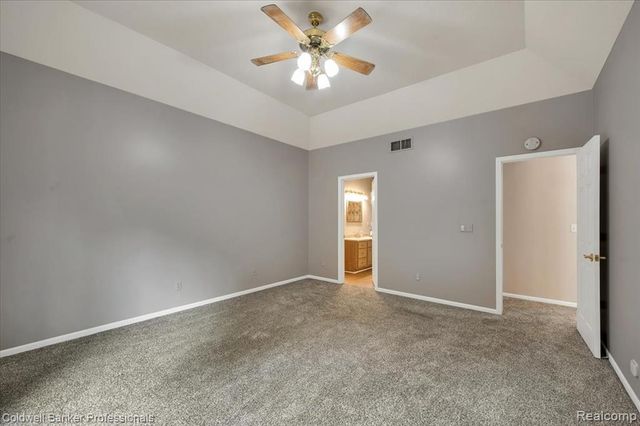 604 Carriage Way, Davison, MI 48423