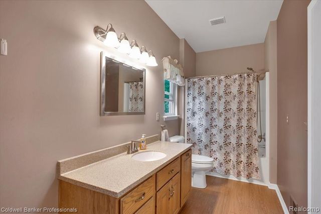 604 Carriage Way, Davison, MI 48423