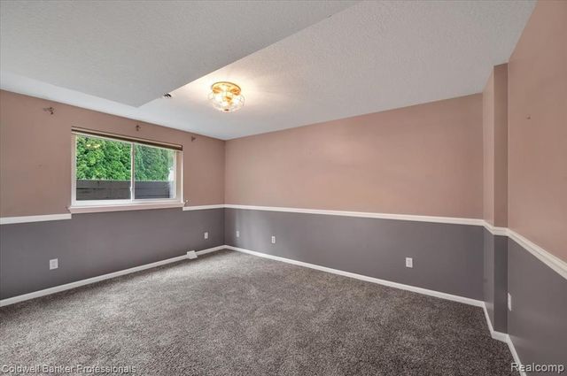604 Carriage Way, Davison, MI 48423
