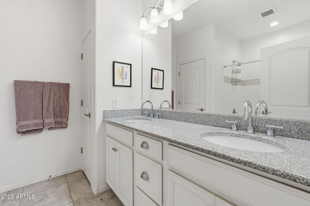 900 S CANAL Drive 211, Chandler, AZ 85225