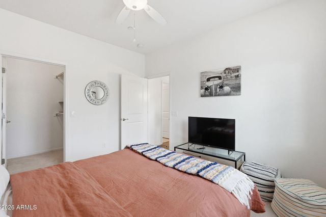 900 S CANAL Drive 211, Chandler, AZ 85225