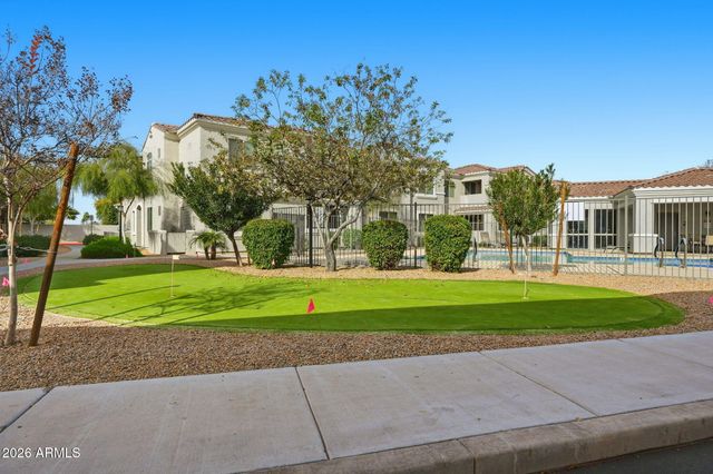 900 S CANAL Drive 211, Chandler, AZ 85225