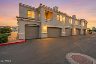 900 S CANAL Drive 211, Chandler, AZ 85225