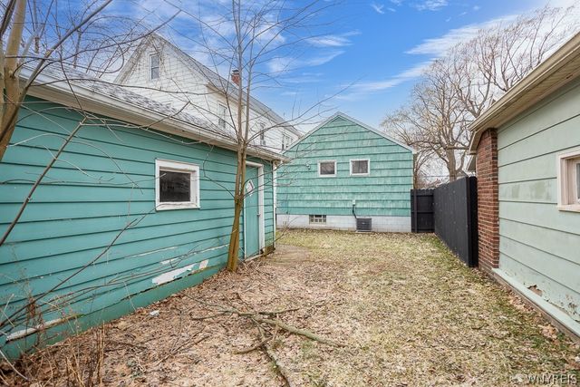 47 Hedwig Avenue, Cheektowaga, NY 14211