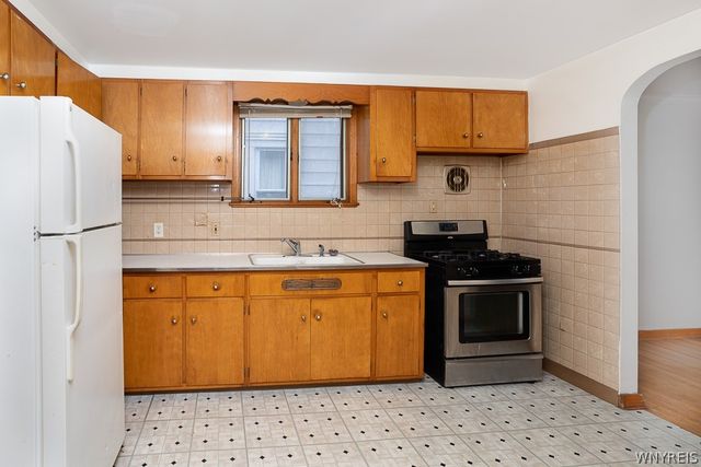 47 Hedwig Avenue, Cheektowaga, NY 14211