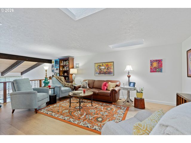 1120 Nw SHADYWOOD St, Mc Minnville, OR 97128