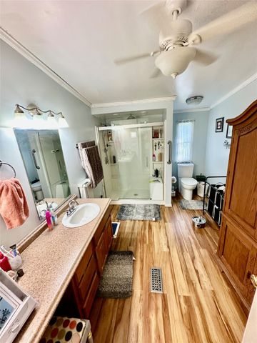 211 Vz County Road 3532, Wills Point, TX 75169
