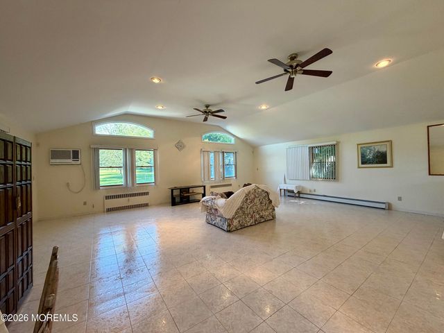 167 Kings Highway, Middletown, NJ 07748