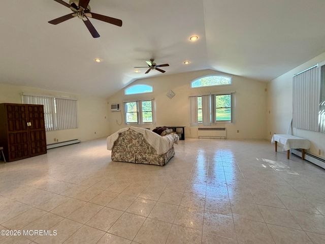 167 Kings Highway, Middletown, NJ 07748