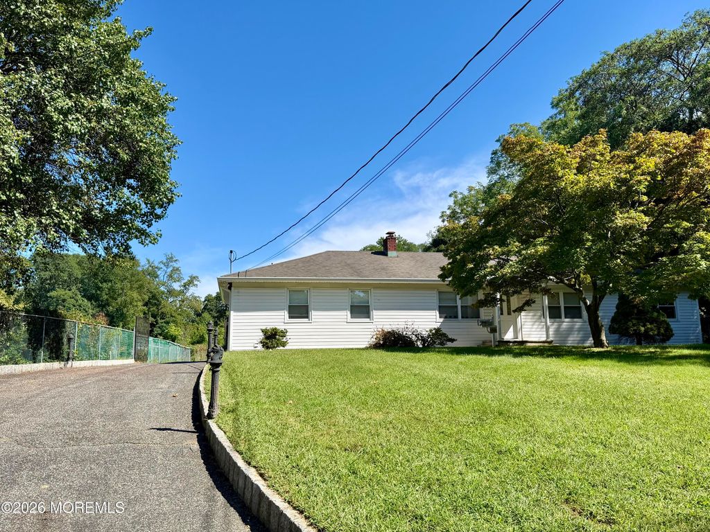 167 Kings Highway, Middletown, NJ 07748