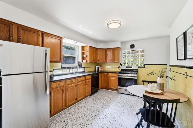3004 Epworth Court, Cincinnati, OH 45238