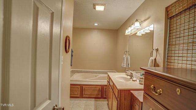 4132 Old Jonesboro Road, Bristol, TN 37620