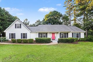 84 Hidden Lakes Court, Newnan, GA 30263