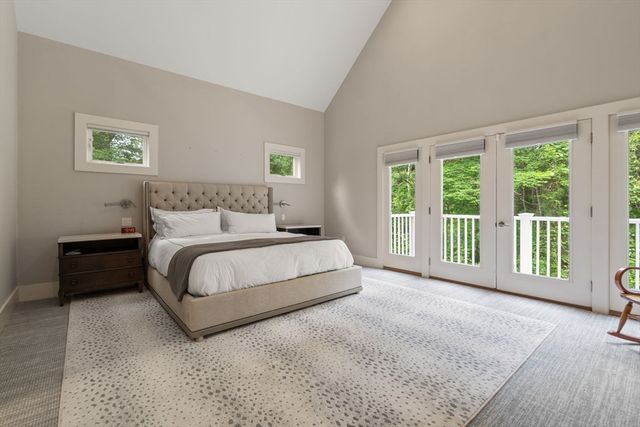 80 Locust Ln, Needham, MA 02492