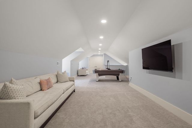 80 Locust Ln, Needham, MA 02492